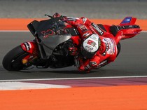 Bagnaia Incar Hat-trick Juara Dunia, Marc Marquez Siap Merusak Pesta