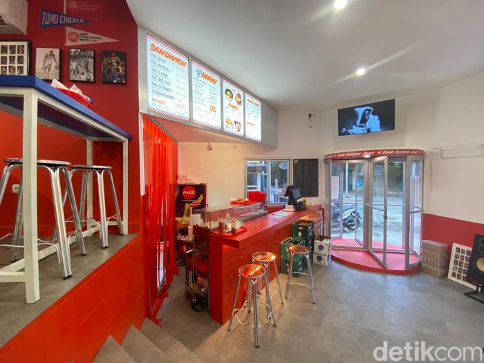Fumo Chicken Bar: Burger Massvile dan Chicken Wings Nashville yang Pedas Juicy Fumo Chicken Bar: Burger Massvile dan Chicken Wings Nashville yang Pedas Juicy