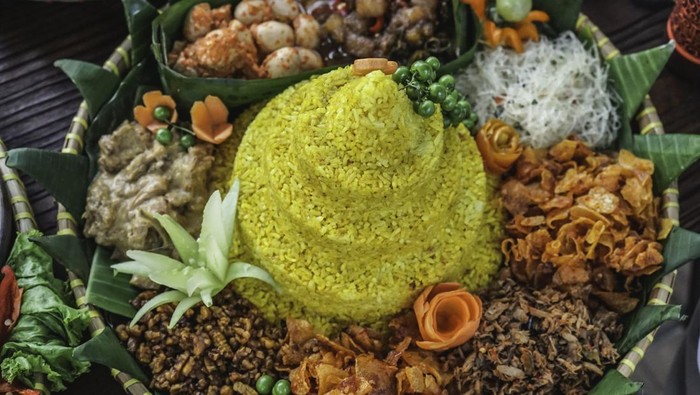 Ilustrasi tumpeng