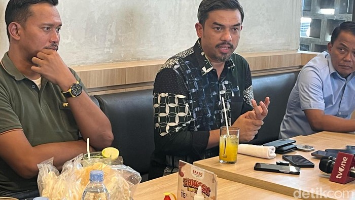 Ketua Bappilu DPP Partai Golkar, Maman Abdurrahman (tengah) (Rumondang/detikcom)