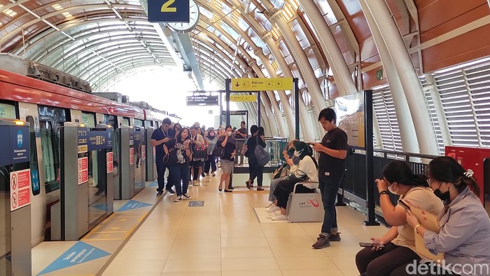 Kondisi Stasiun LRT Pancoran, Jaksel, 21 Februari 2024. (Tina Susilawati/detikcom)