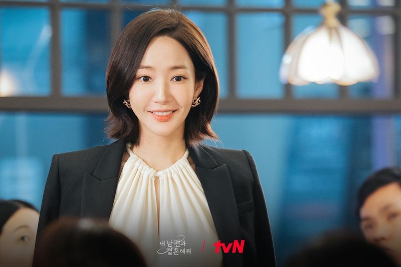 Adegan dalam Korea Marry My Husband.