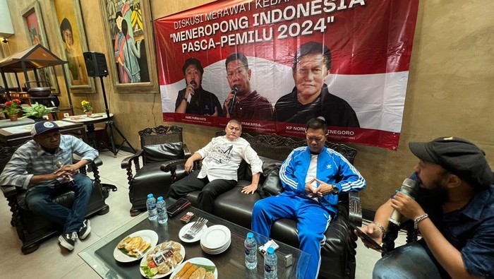 Diskusi bertajuk 'Meneropong Indonesia Pasca Pemilu 2024' digelar di kawasan Jakarta Selatan. Diskusi membahas Pemilu hingga persoalan yang harus diselesaikan.