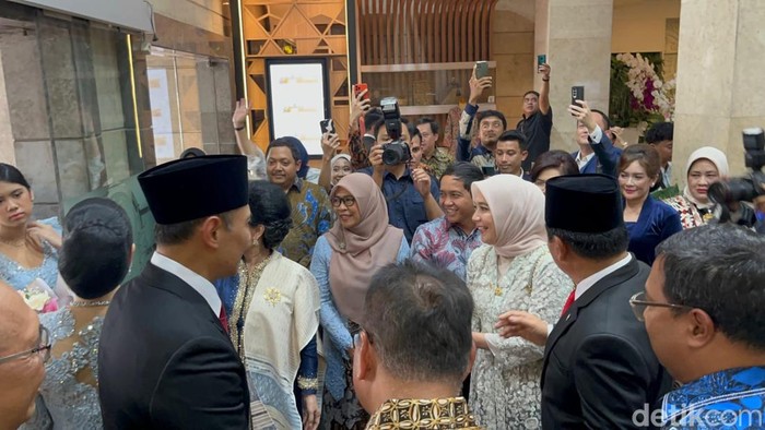Momen Hadi Tjahjanto dan AHY Ngumpul Bareng Pegawai ATR/BPN Momen Hadi Tjahjanto dan AHY Ngumpul Bareng Pegawai ATR/BPN