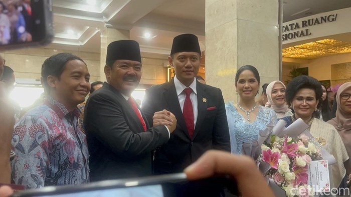 Momen Hadi Tjahjanto dan AHY Ngumpul Bareng Pegawai ATR/BPN