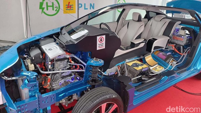 Penampakan SPBU Hidrogen Pertama di RI PLN meresmikan Hydrogen Refueling Station (HRS) atau Stasiun Pengisian Hidrogen pertamanya. HRS lebih murah dibandingkan bahan bakar minyak (BBM).