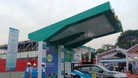 PT Perusahaan Listrik Negara (PLN) hari ini meresmikan Hydrogen Refueling Station (HRS) atau Stasiun Pengisian Hidrogen pertamanya. HRS ini diharapkan bisa menjadi alternatif pengisian bahan bakar yang lebih baik.