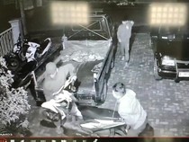 Viral Aksi Kawanan Maling Curi Motor Pakai Pikap di Garut