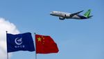 Potret Pesawat Buatan China C919 Unjuk Kemampuan di Langit Singapura