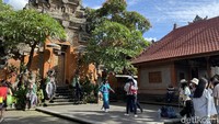 Sejak akhir abad ke-19, istana ini menjadi tempat tinggal resmi keluarga Kerajaan Ubud sekaligus menjadi pusat pemerintahan. Puri Ubud sudah menjadi saksi bisu dari sejarah Kerajaan Ubud.  