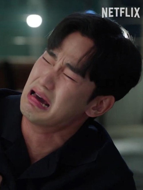 Kim Soo Hyun di Queen of Tears.