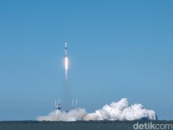 Detik-detik Satelit Merah Putih 2 Membumbung ke Angkasa