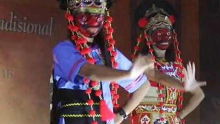 Tari Topeng Randegan Majalengka.