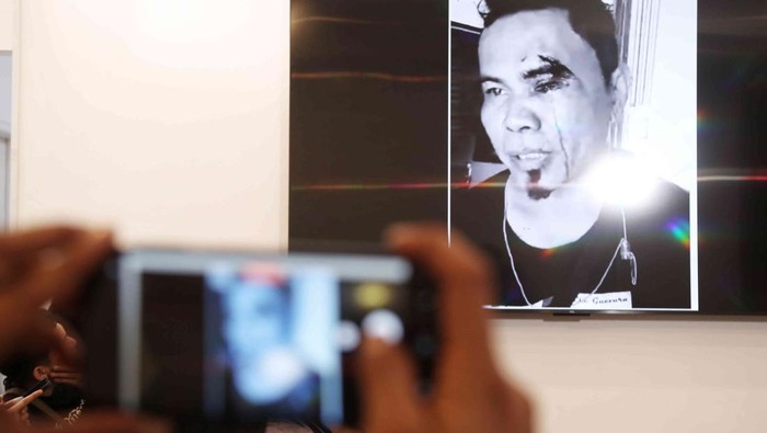 Wakil Ketua Tim Kampanye Nasional (TKN) Prabowo-Gibran, Habiburokhman bersama Sekretaris TKN Prabowo-Gibran Nusron Wahid dan Wakil Komandan Alpha TKN Fritz Edward Siregar memberikan pernyataan kepada media terkait dugaan kecurangan dan tindakan kekerasan Pemilu di Media Center Prabowo-Gibran, Jakarta, Rabu (21/2/2024).