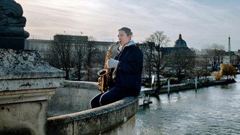 Xiaomi juga mengonfirmasi bahwa 14 Ultra akan menampilkan kamera telefoto periskop Sony IMX858 50MP dengan aperture f/2.5, panjang fokus 120mm, dan zoom optik 5x. Foto: Xiaomi