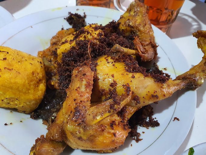 ayam goreng legendaris di Bogor
