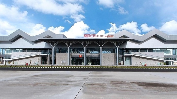 Bandara Douw Aturure Nabire