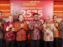 Bank Mandiri Rayakan Imlek Bersama Nasabah
