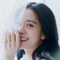 Sementara itu, Jisoo menjadi personel pertama grup KPop BLACKPINK yang menginjak kepala tiga. Hari ini, Jumat (3/1/2025), Jisoo berulang tahun ke-30. Foto: dok. BLISSOO