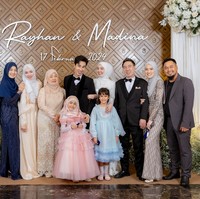 Dalam foto pernikahan, Fifa dan Mardy terungkap memiliki nama Islam yakni Rayhan dan Madina.  Foto: Instagram