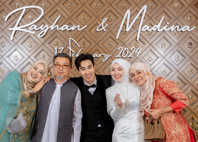 Setelahnya acara dilanjutkan dengan pesta yang mempertemukan kedua belah pihak keluarga. Fifa tampak memiliki darah Timur Tengah dari pihak ibunya. Foto: Instagram