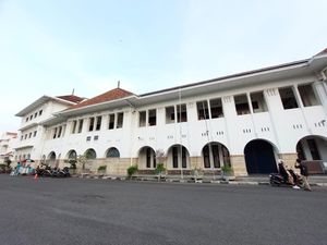Upaya Mengembalikan Kemegahan Gedung BAT Cirebon