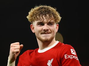 Spesialnya Laga ke-100 Harvey Elliott