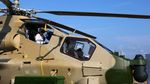Helikopter Serang Z-10 Buatan China Tampil Perdana di Singapore Airshow