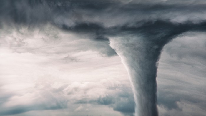 ilustrasi Angin Tornado