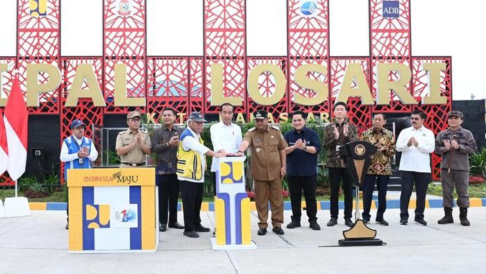 Jokowi resmikan pengolahan limbah di Makassar (Kris-Biro Pers Sekretariat Presiden)