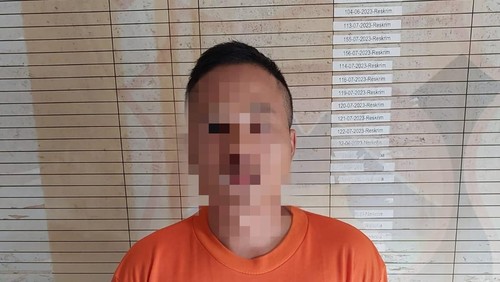 Karyawan toko ditangkap seusai menggelapkan mobil milik bosnya di Mataram, NTB. (Dok Polresta Mataram)