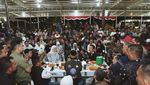 Momen Mahfud MD Makan Bareng Warga hingga Bertemu Pelaku UMKM