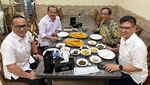 Momen Mahfud MD Makan Bareng Warga hingga Bertemu Pelaku UMKM