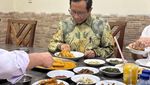 Momen Mahfud MD Makan Bareng Warga hingga Bertemu Pelaku UMKM