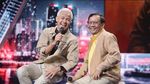 Momen Mahfud MD Makan Bareng Warga hingga Bertemu Pelaku UMKM