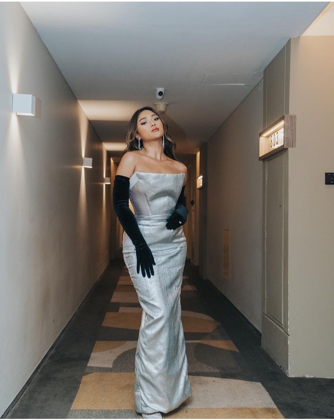 Ini adalah penampilan penyanyi berusia 23 tahun sebelum menjalani program diet pada 2022. Saat itu, tak sedikit netizen mengomentari bentuk Tubuh Marion Jola yang terlihat gemuk. Foto: Dok. Instagram Marion Jola