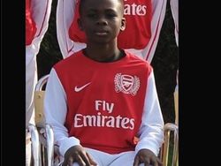 Meme Menohok Arsenal Dikalahkan Porto, Saka Dicari Emaknya