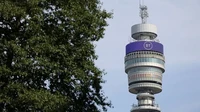 Adalah Menara BT di London yang kemudian hari akan bisa diinapi para traveler. Landmark itu diubah menjadi hotel setelah melalui proses penjualan senilai £275 juta (Rp 5,4 triliun).