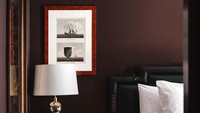 Hotel yang dibuka oleh produsen perhiasan dan jam tangan mewah Chopard ini bernama 1 Place Vendome.