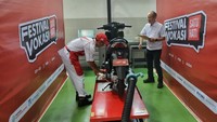 Melalui serangkaian seleksi, terpilih 40 peserta didik dan 27 guru terbaik untuk menghadapi seleksi nasional pada 20 – 22 Februari 2024 di AHM Safety Riding & Training Center, Deltamas, Jawa Barat.