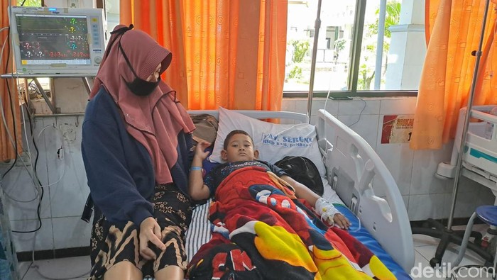 Pasien DBD di ruang Srikandi, RSUD Jombang