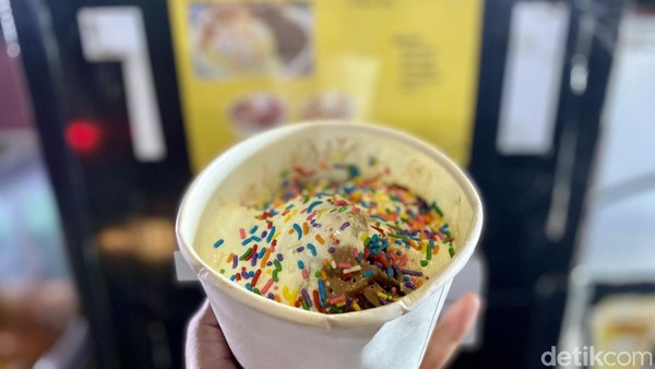 Bawa Uang Rp 10.000 Bisa Beli Patbingsoo Topping Komplet