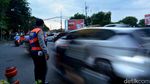 Potret Kemacetan Arus Lalu Lintas di Surabaya