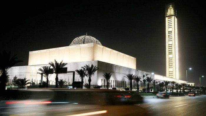October 28, 2020, Algeria, Algiers: an exterior view of the Great Mosque of Algiers, also known as Djamaa el Djazair. The Great Mosque of Algiers was designed by the German architectural firm KSP Juergen Engel Architekten and engineers from Krebs und Kiefer International and built by the China State Construction Engineering Corporation (CSCEC). The mosque, considered one of the largest mosques in the world and home to the tallest minaret in the world, will open for prayer on Thursday on the occasion of Al-Mouled Al-Nabawy and will be officially inaugurated on November 1, the 66th anniversary of the Algerian revolution against France. (Photo by Billal Bensalem/NurPhoto via Getty Images)