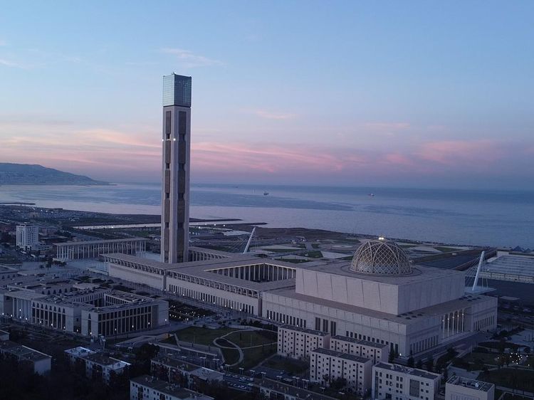 Potret The Djamaa El-Djazair, Masjid dengan Menara Tertinggi di Dunia