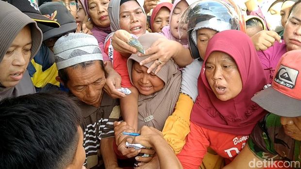 Suasana pangan murah di Pasar Kajen, Pekalongan, Kamis (22/2/2024)