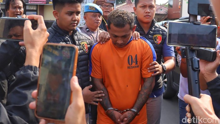 Wahyudin tersangka pembunuhan Asma pemilik warung di Karawang