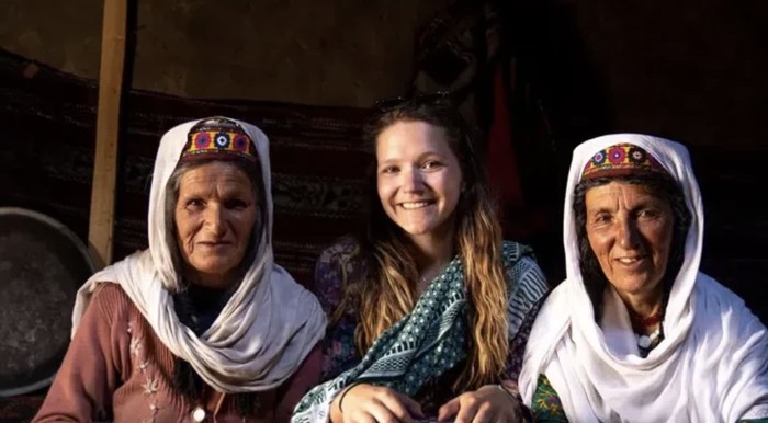 Warga yang tinggal di lembah terpencil Hunza, yang terletak jauh di utara Pakistan dapat hidup sampai usia 100 tahun.