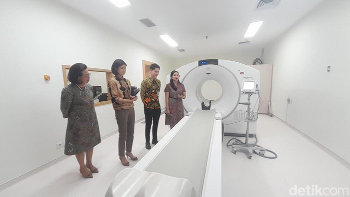 Alat terbaru di MRCCC RS Siloam Semanggi