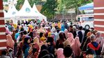 Antrean Panjang Beras Murah di Pasuruan